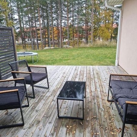 Beautiful Terraced House With Private Parking Vila Sandviken Exterior foto