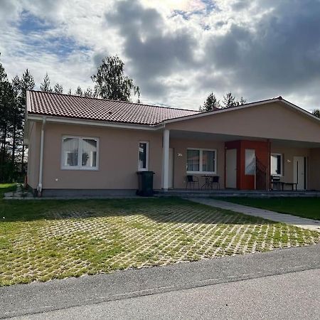 Beautiful Terraced House With Private Parking Vila Sandviken Exterior foto