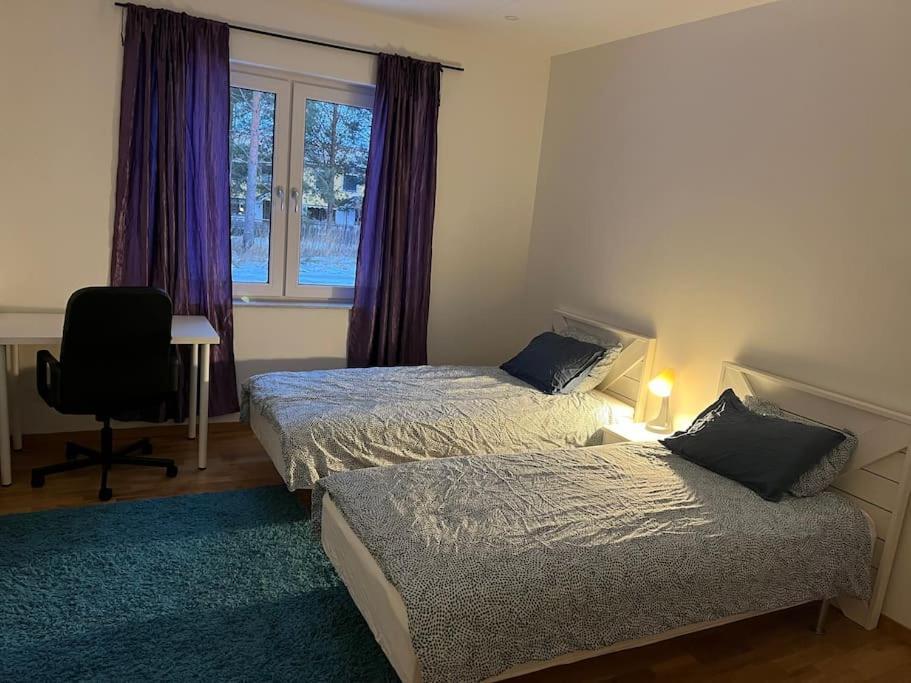 Beautiful Terraced House With Private Parking Vila Sandviken Exterior foto